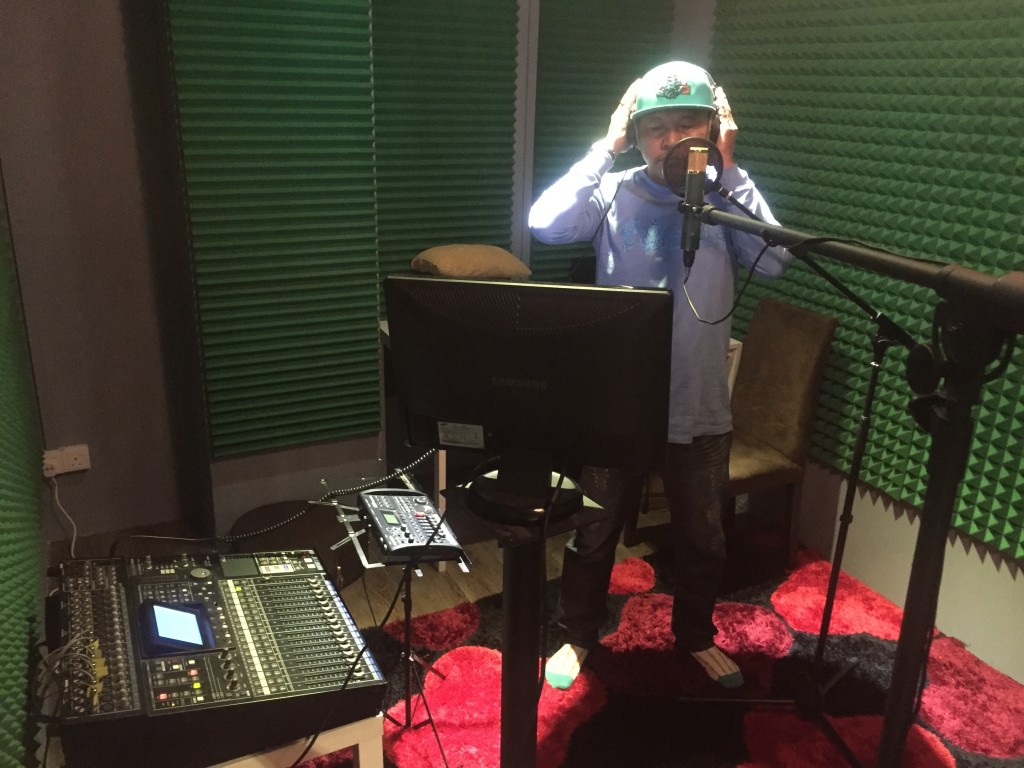 DA2D7123-A2BC-4D3C-AF69-7DD821A42383